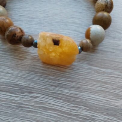 Hall Ahhaat, Jaspis ja Hematiit Käevõru (naiste)